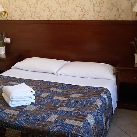 Mrs Julie Guesthouse Roma Dış mekan fotoğraf
